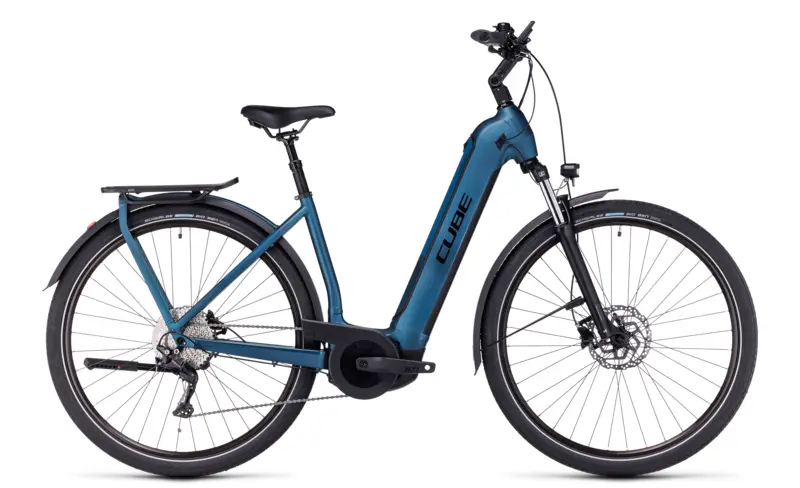 Cube Kathmandu Hybrid ONE 625 blue´n´black